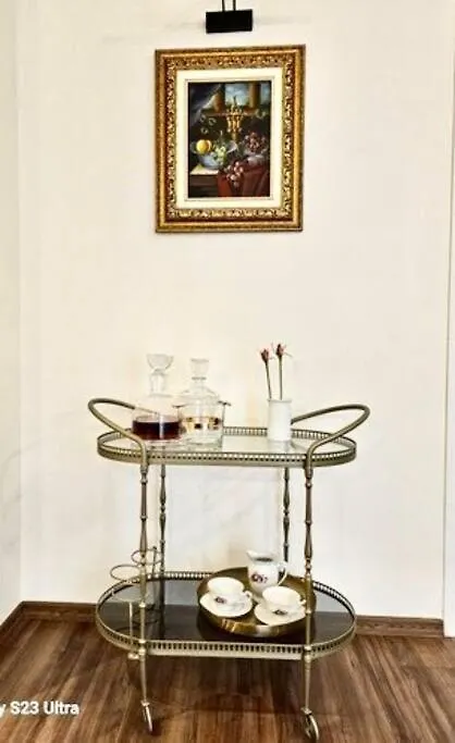 Novi'S Luxury Apartment 2 Gjirokastër